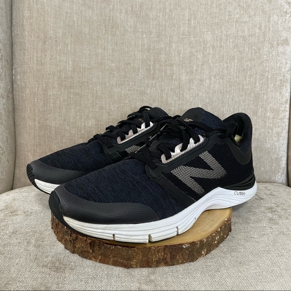 New Balance Women's WX715 Running Shoe - Picture 2 of 13